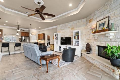 416 Western Sky Trail Jarrell TX 76537