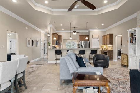 416 Western Sky Trail Jarrell TX 76537