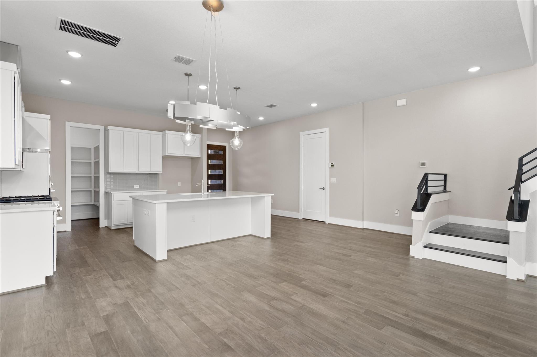 1002 Barrie Drive Austin TX 78734