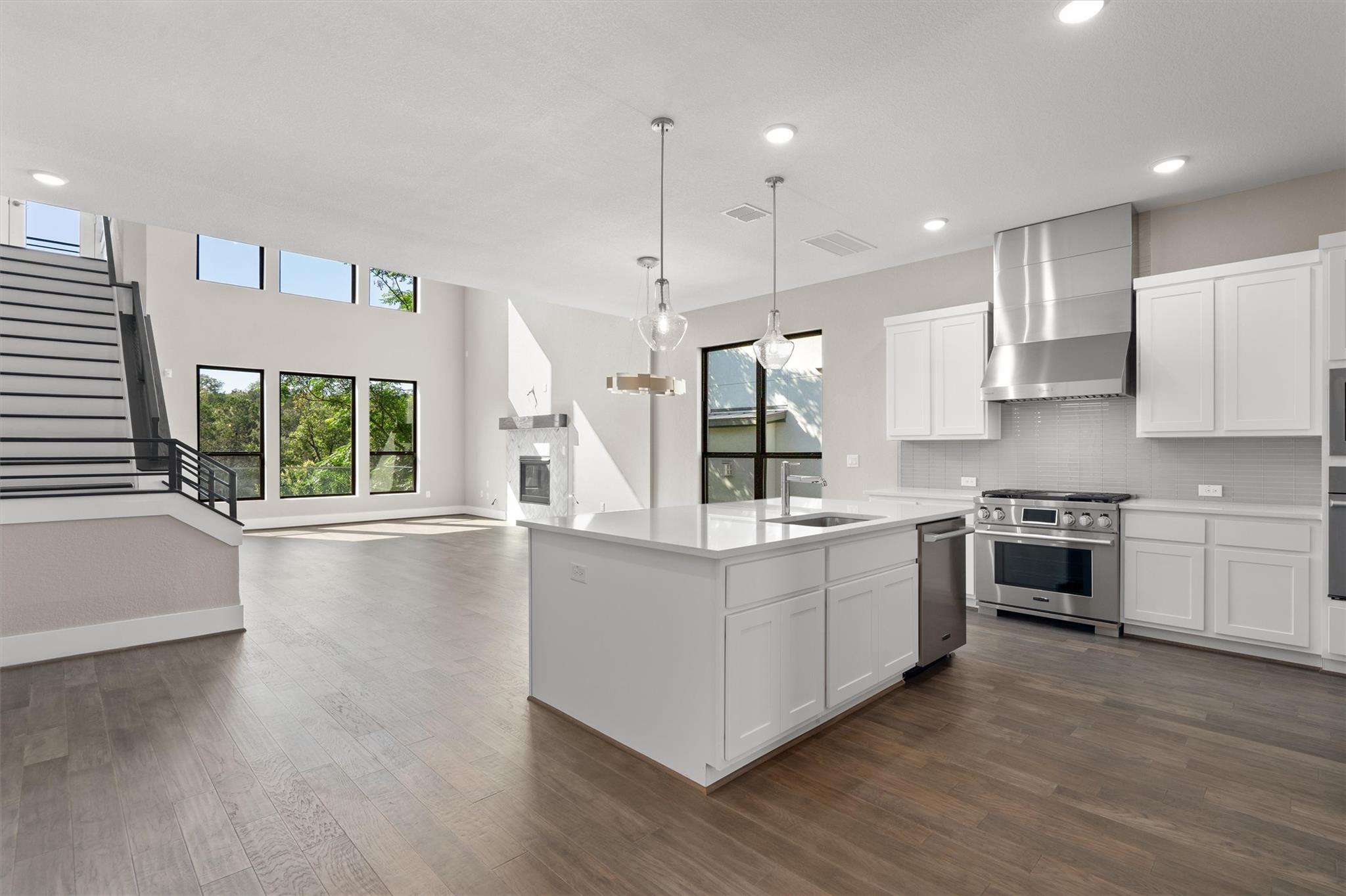 1002 Barrie Drive Austin TX 78734
