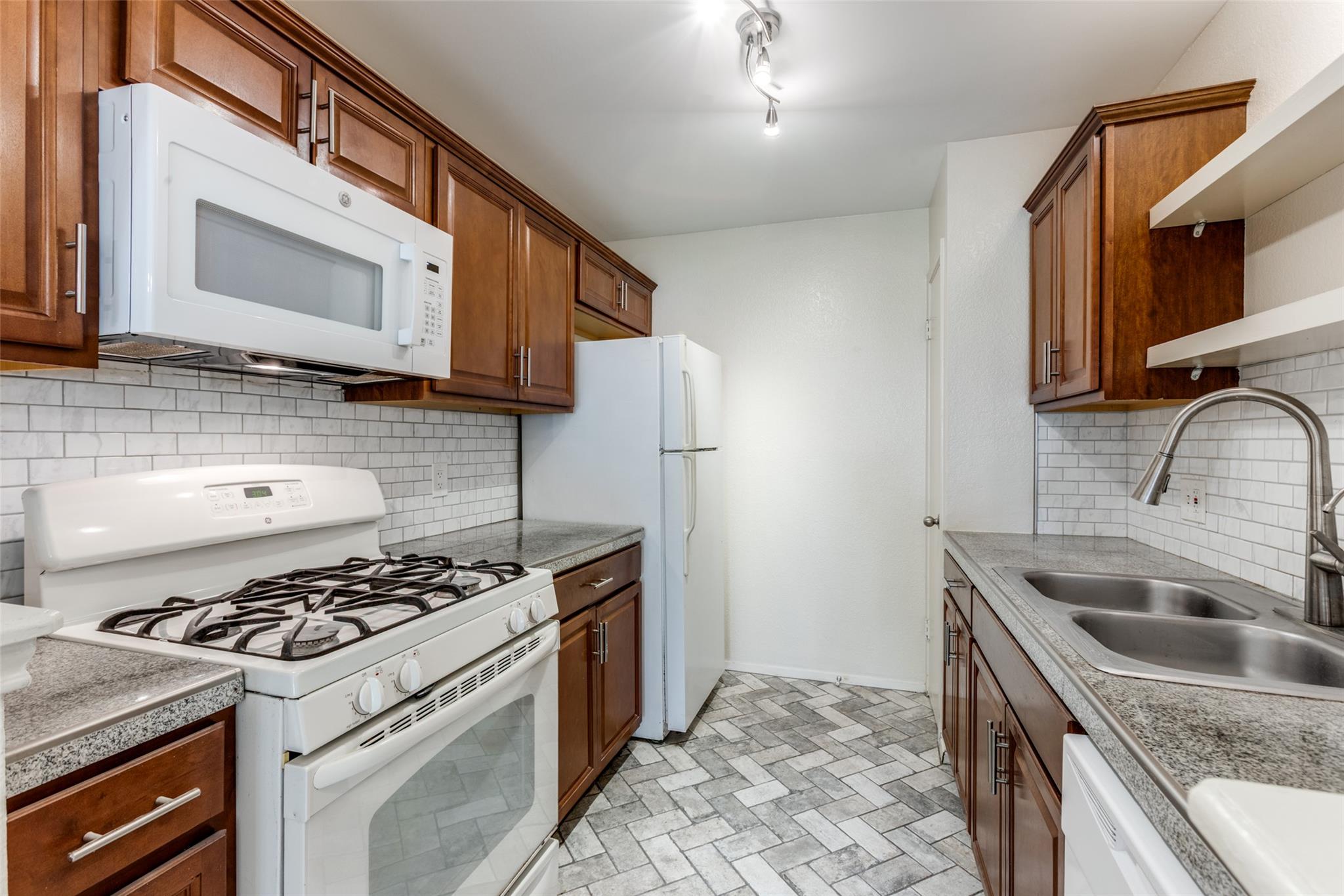 1121 Peggotty Place Austin TX 78753
