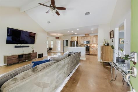 115 Mokulua Lane Bastrop TX 78602