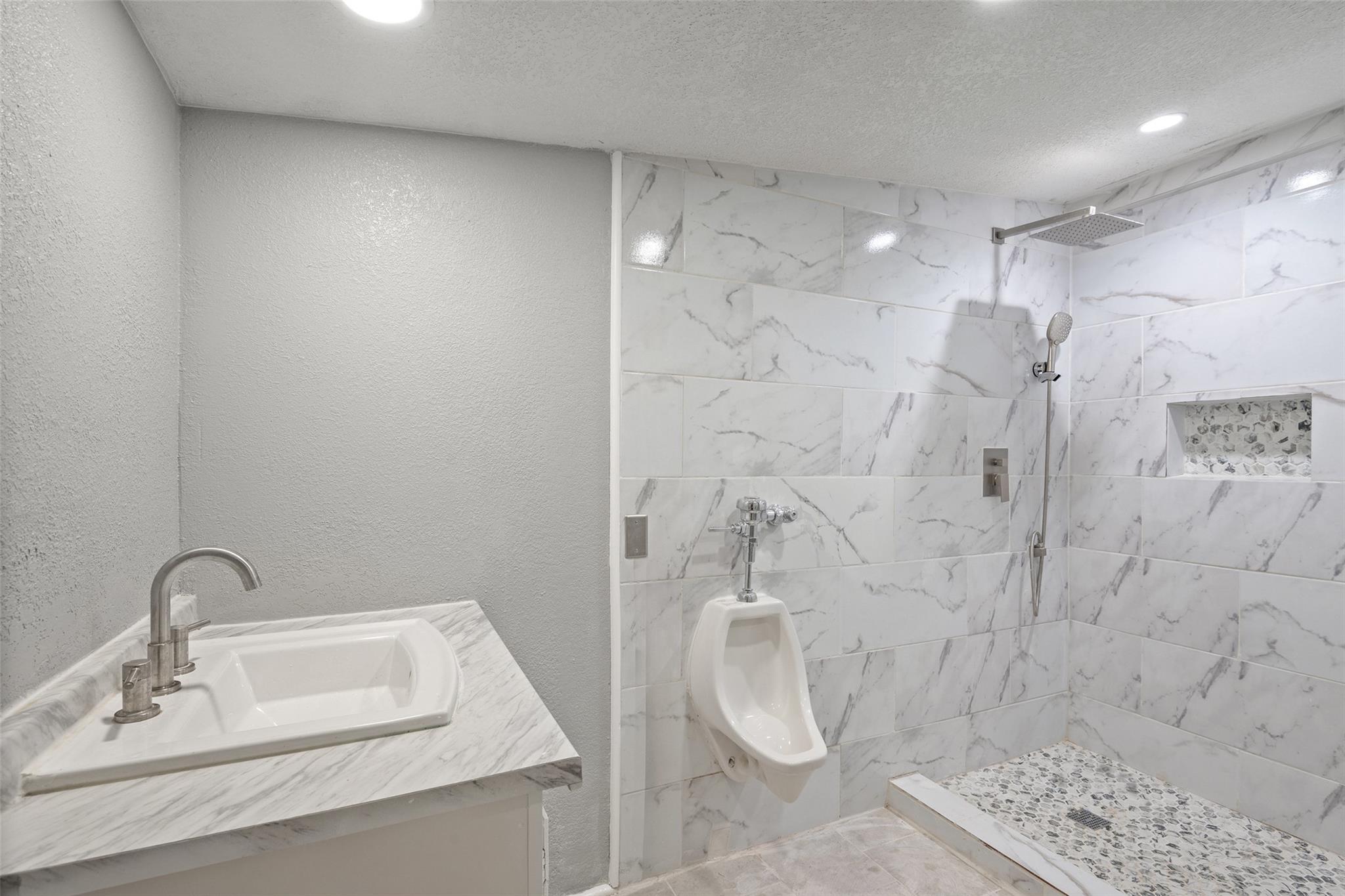 210 Highcrest Drive Granite Shoals TX 78654