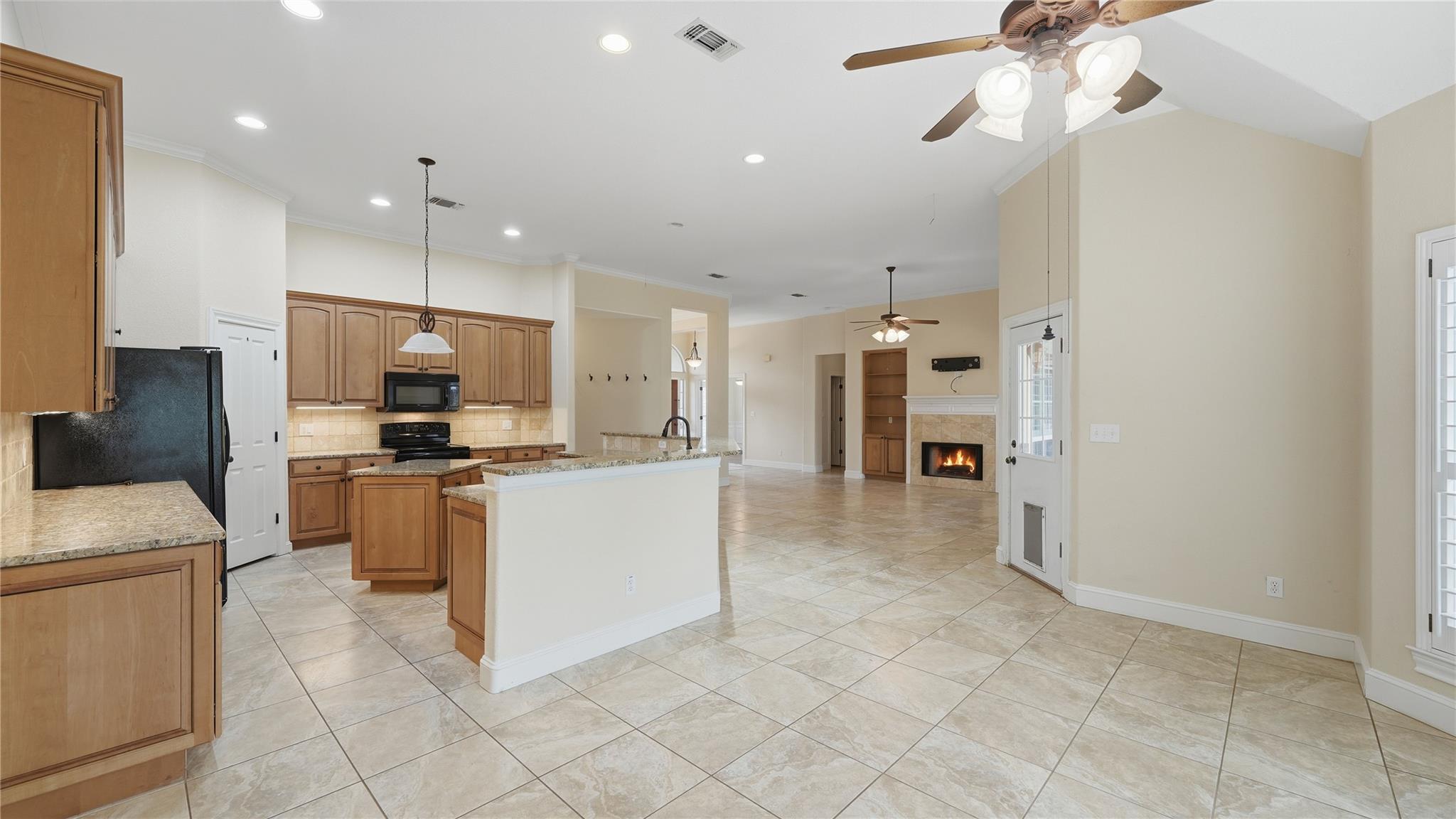 905 Mountain Drive San Marcos TX 78666