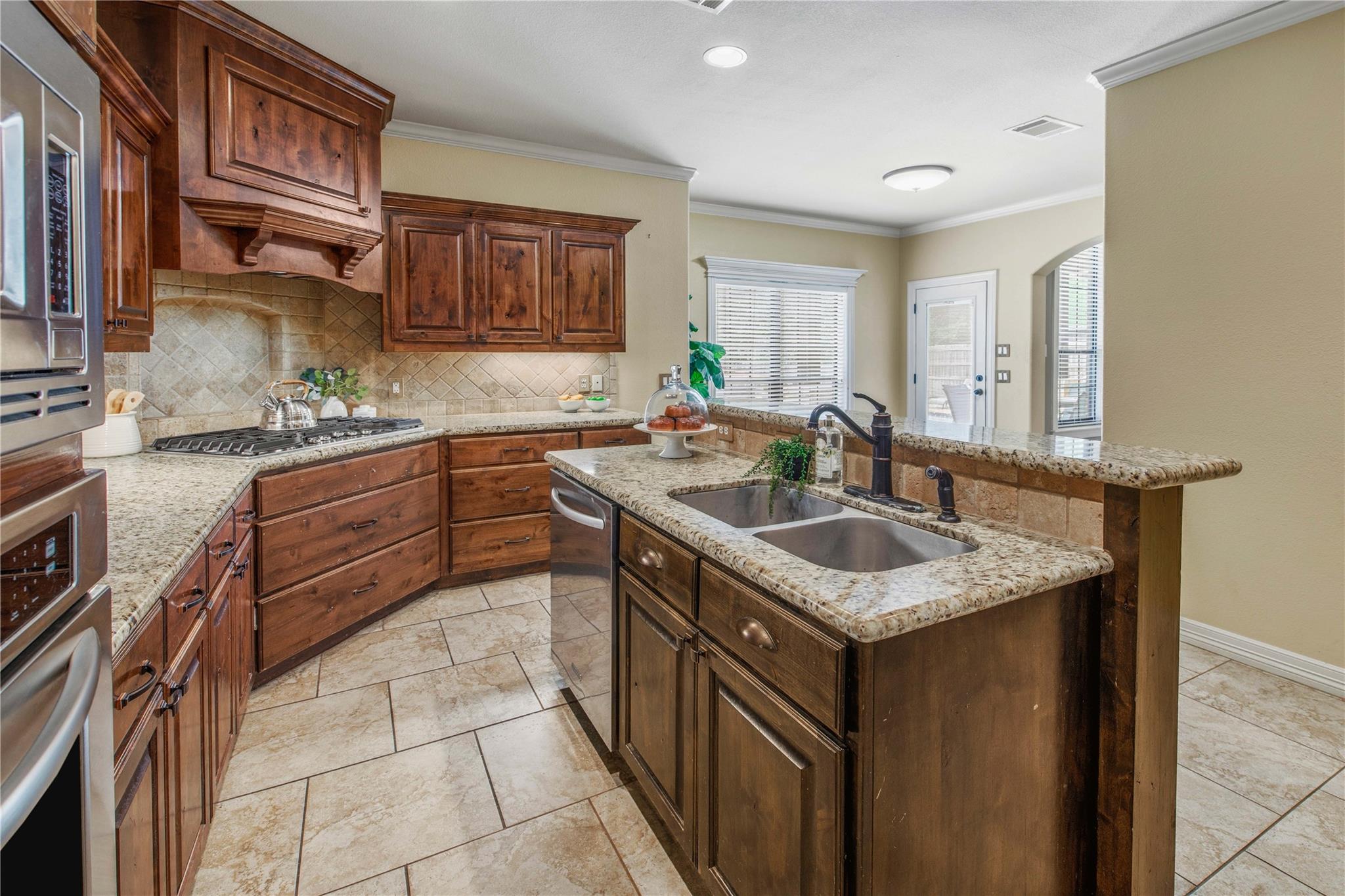 2491 Newark Circle College Station TX 77845