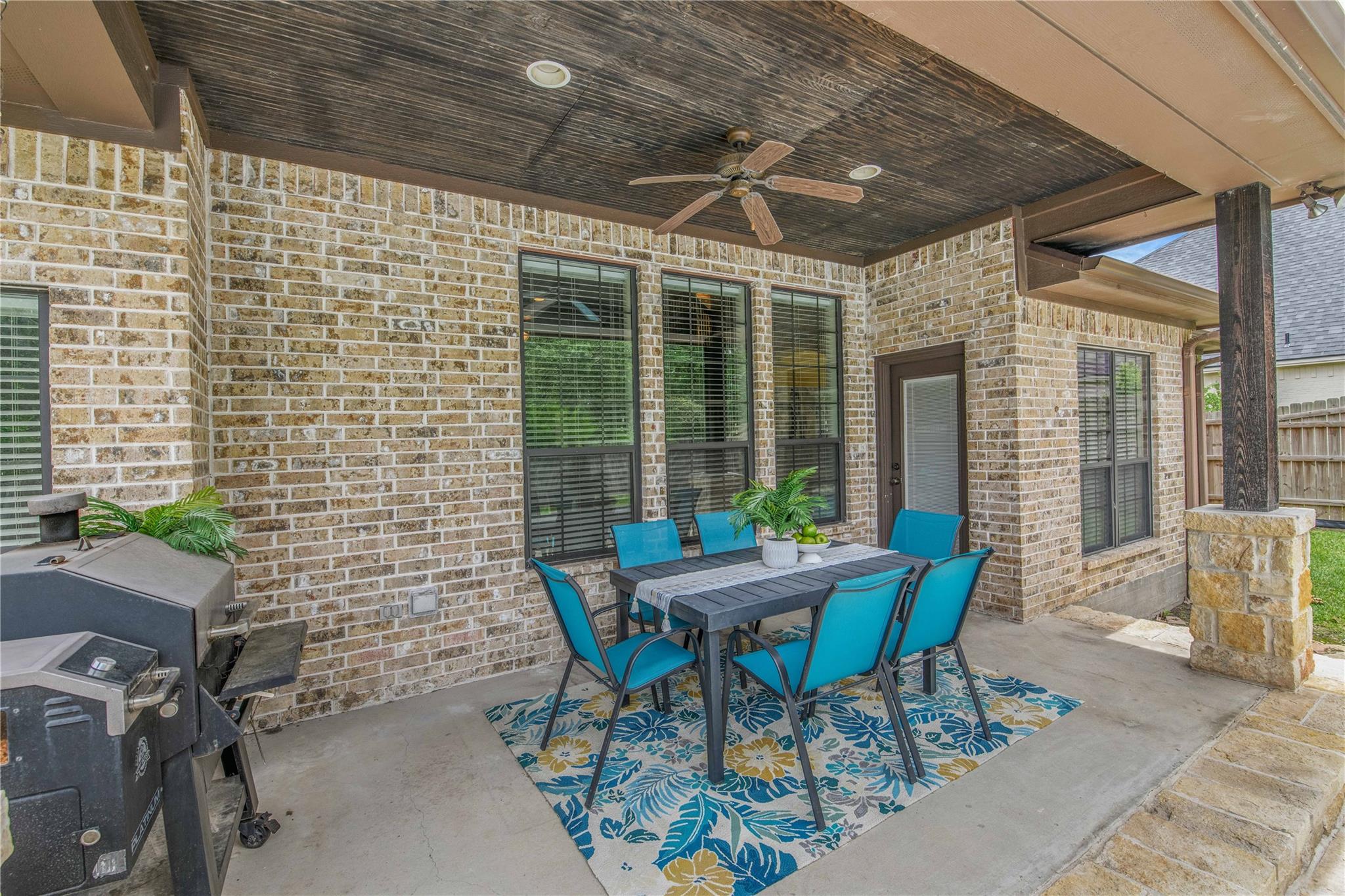 2491 Newark Circle College Station TX 77845