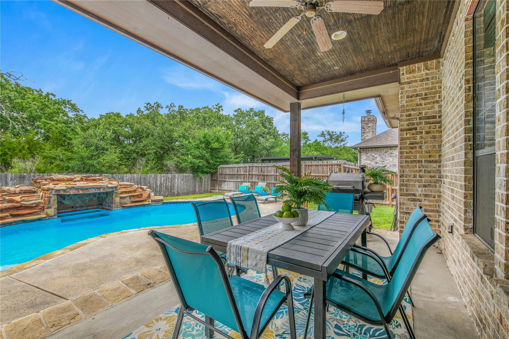 2491 Newark Circle College Station TX 77845