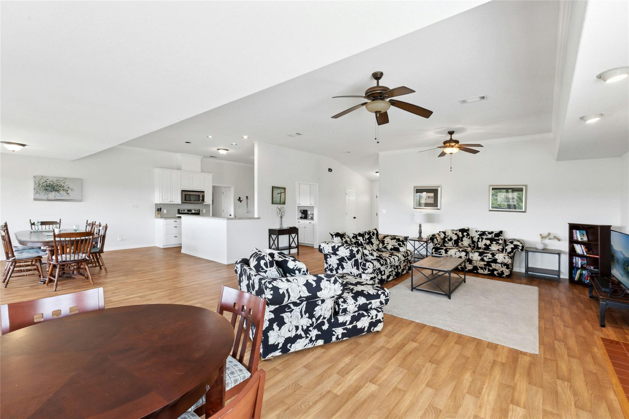 2806 Truman Cove Lago Vista TX 78645