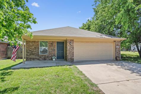 1202 E Avenue F Lampasas TX 76550