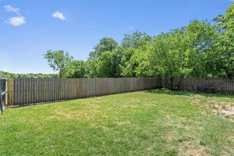 1202 E Avenue F Lampasas TX 76550