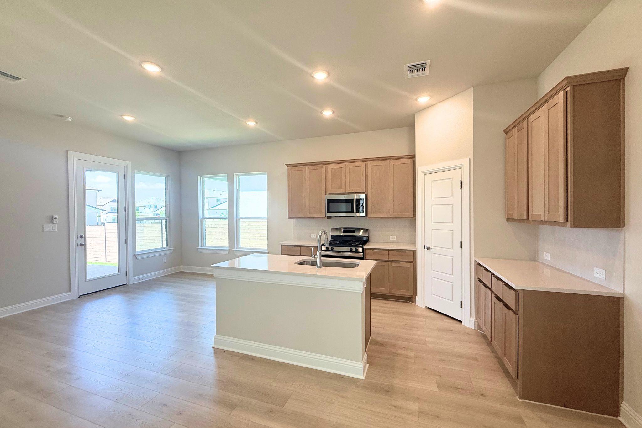 1037 Stonehill Drive Georgetown TX 78633