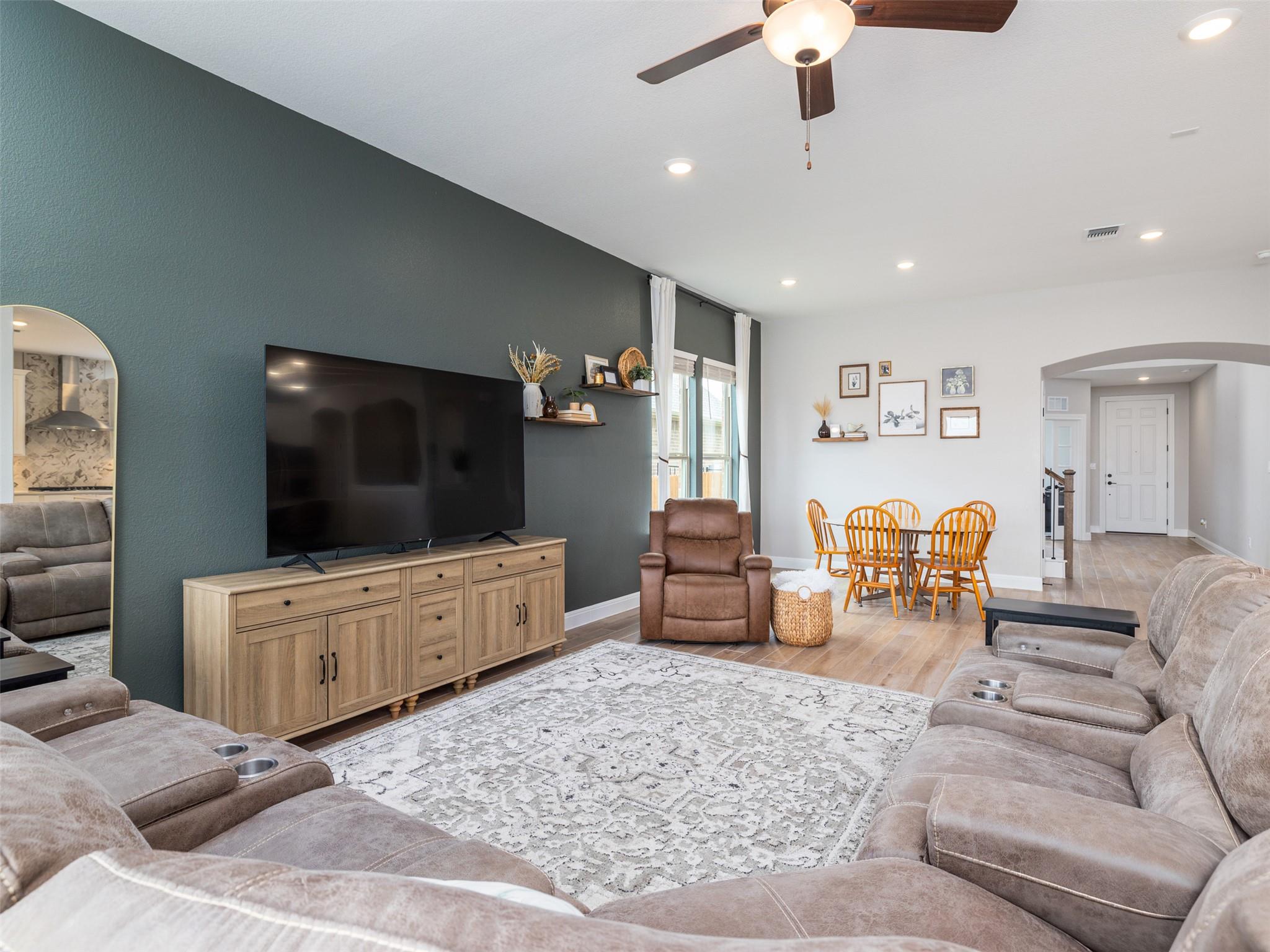 104 Keswick Street Liberty Hill TX 78642