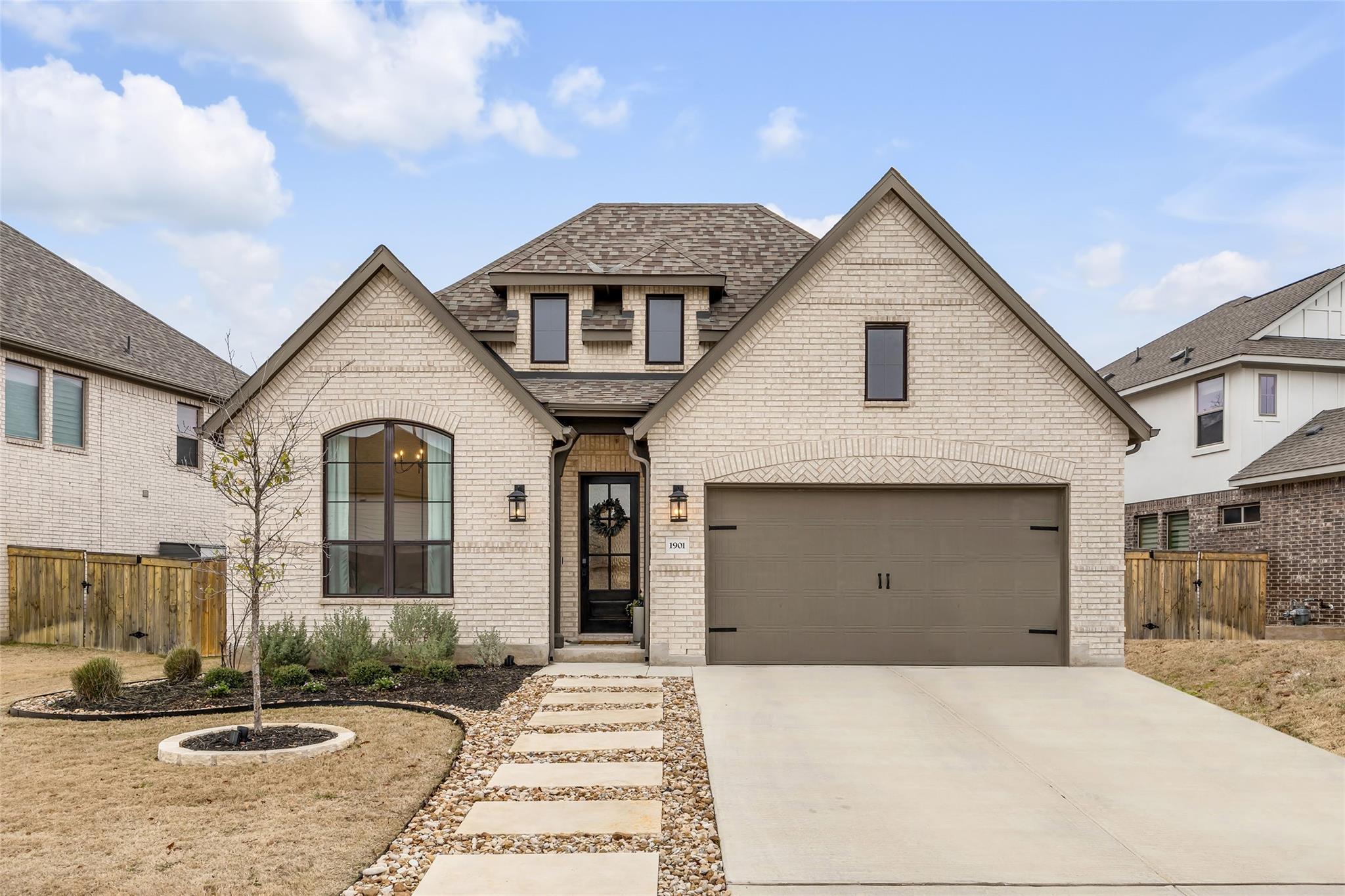 1901 Sir Nathaniel Lane Leander TX 78641