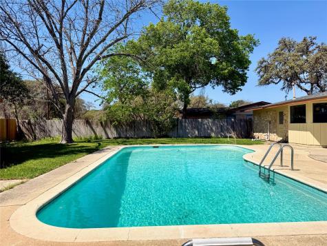 141 Oaklane Drive Universal City TX 78148