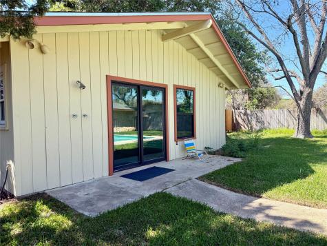 141 Oaklane Drive Universal City TX 78148