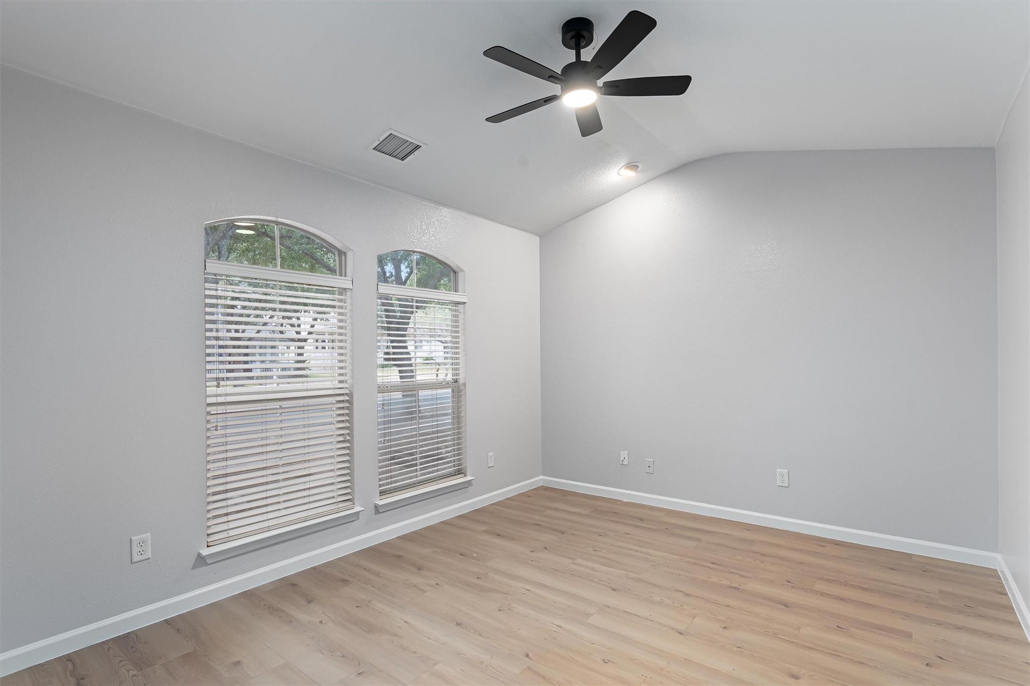 744 Fairway Kyle TX 78640