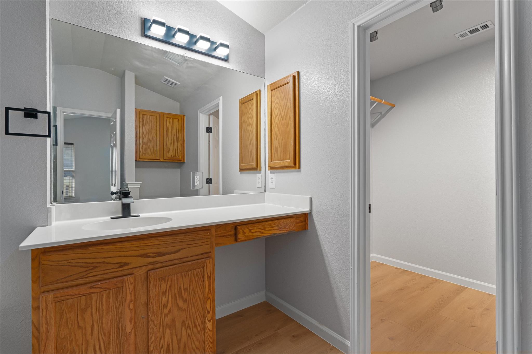 744 Fairway Kyle TX 78640