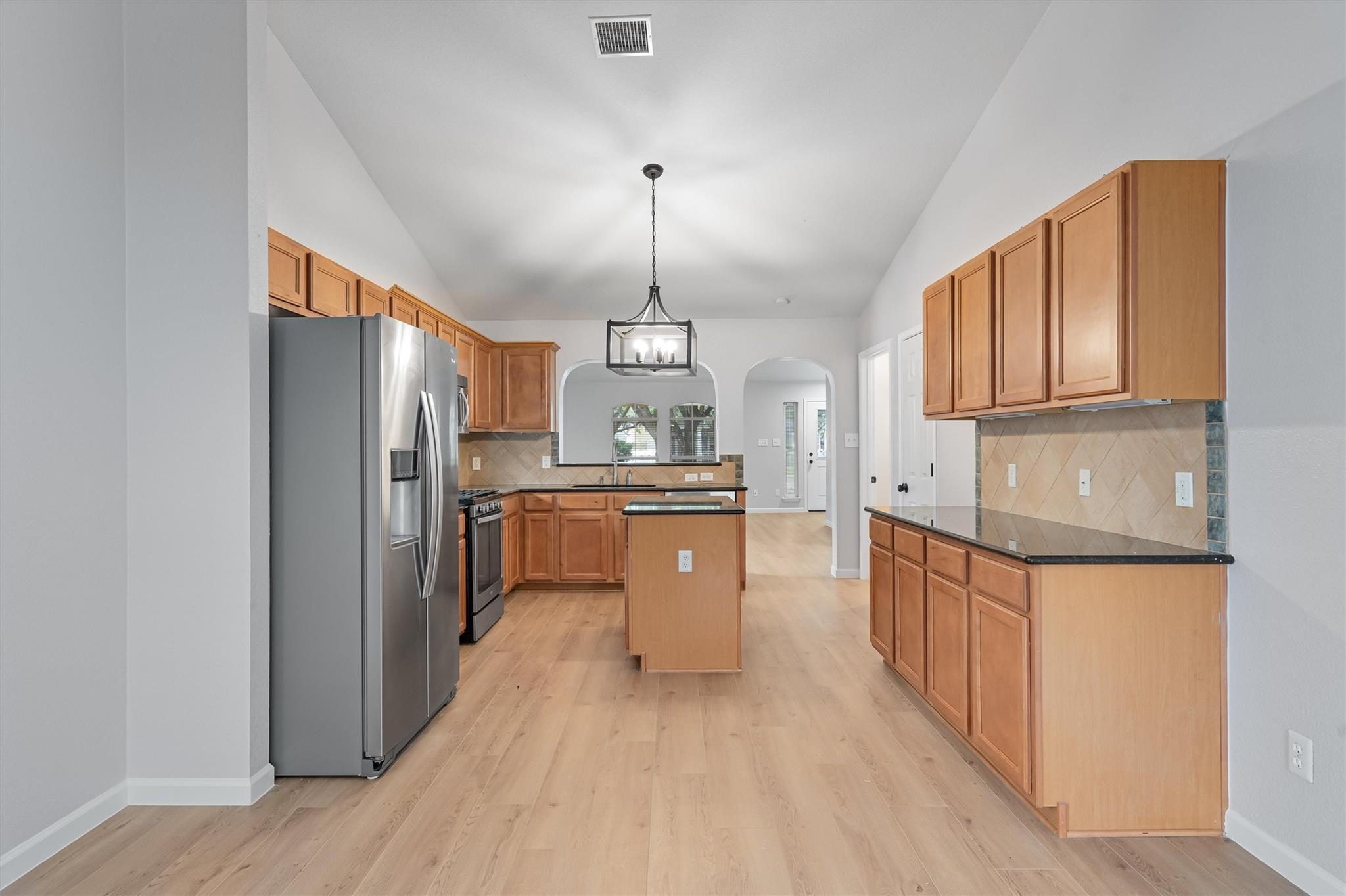 744 Fairway Kyle TX 78640