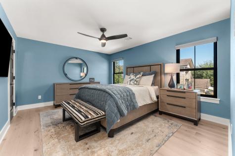 8 Hightrail Way The Hills TX 78738