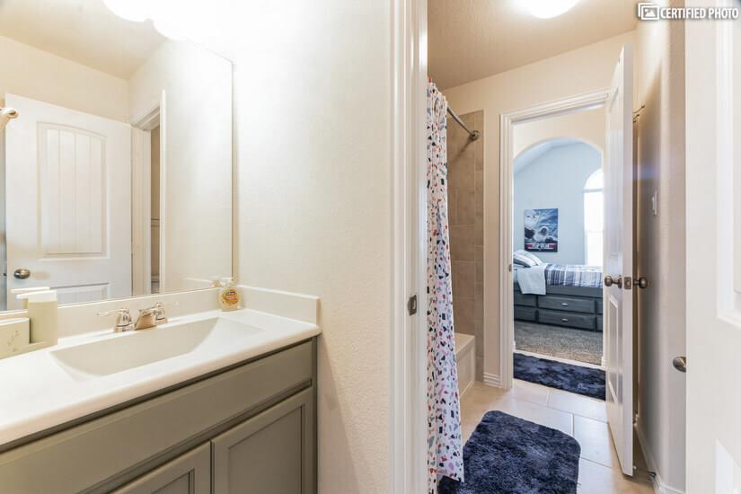 920 Arvada Drive Leander TX 78641