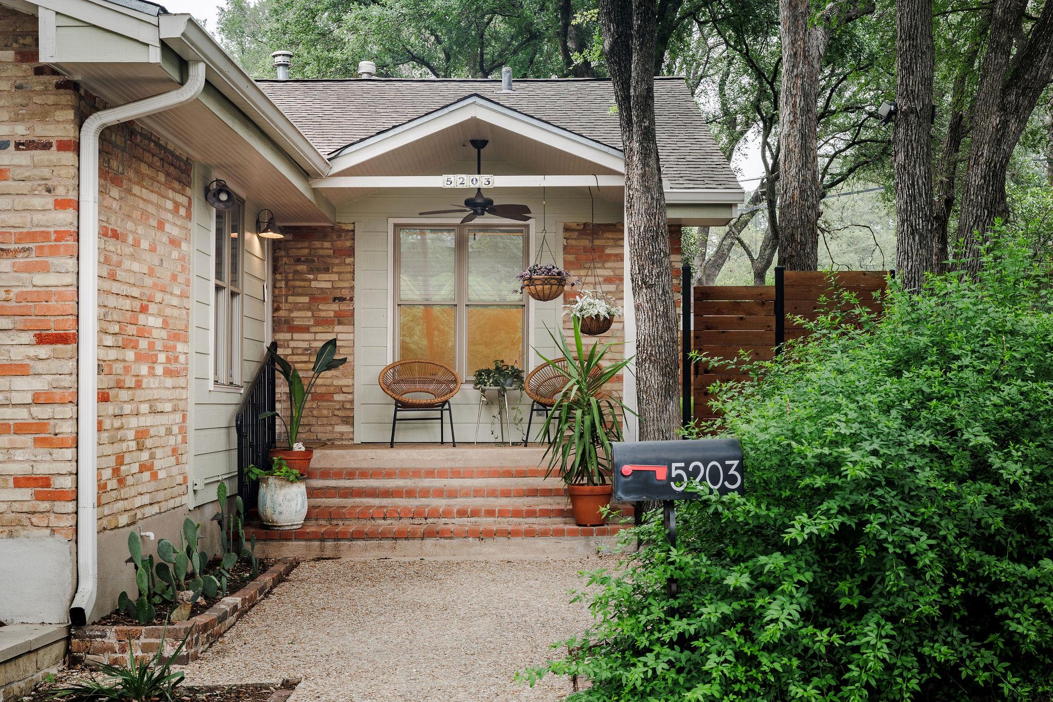 5203 Buffalo Pass Austin TX 78745