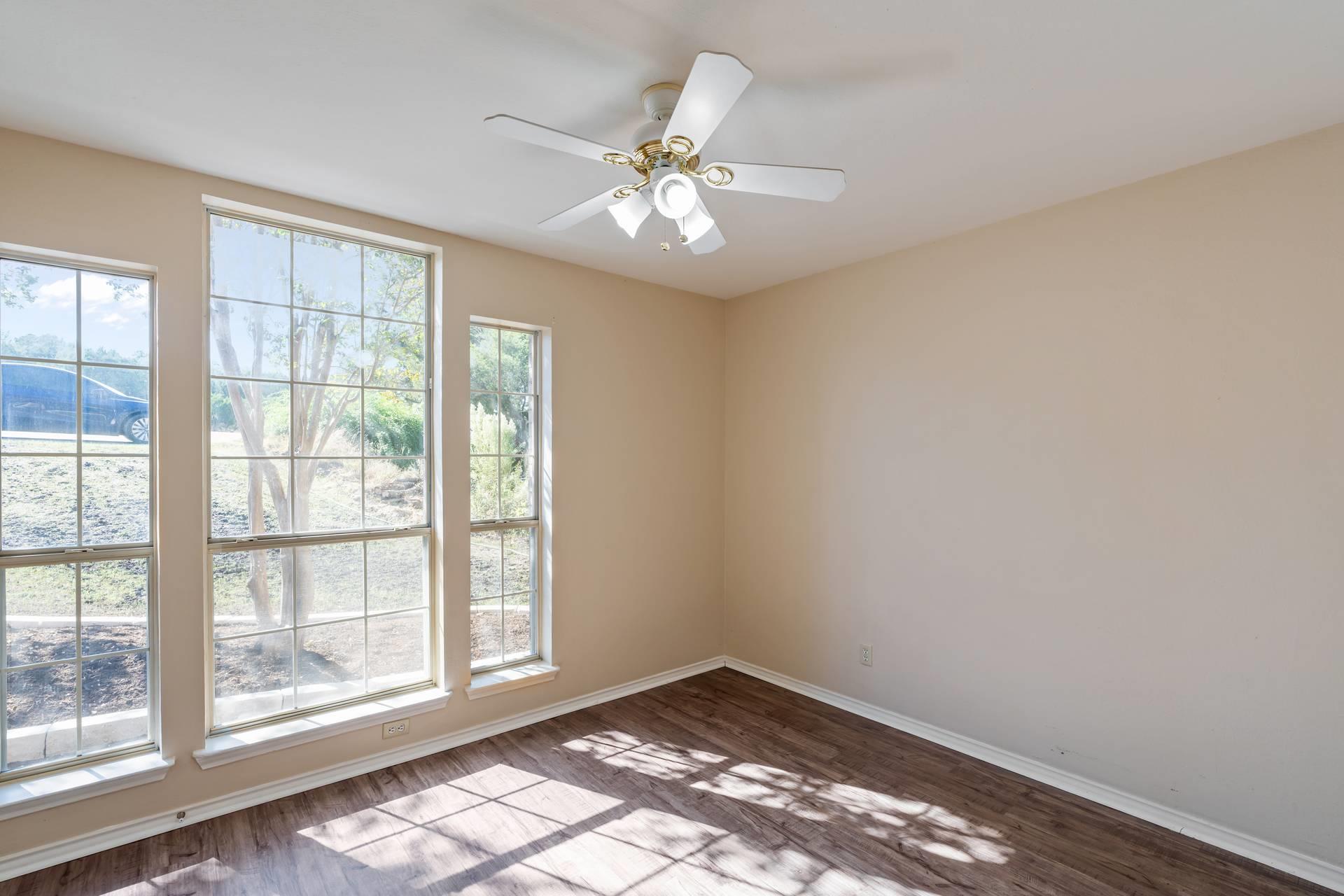 7704 Plateau Cove Lago Vista TX 78645
