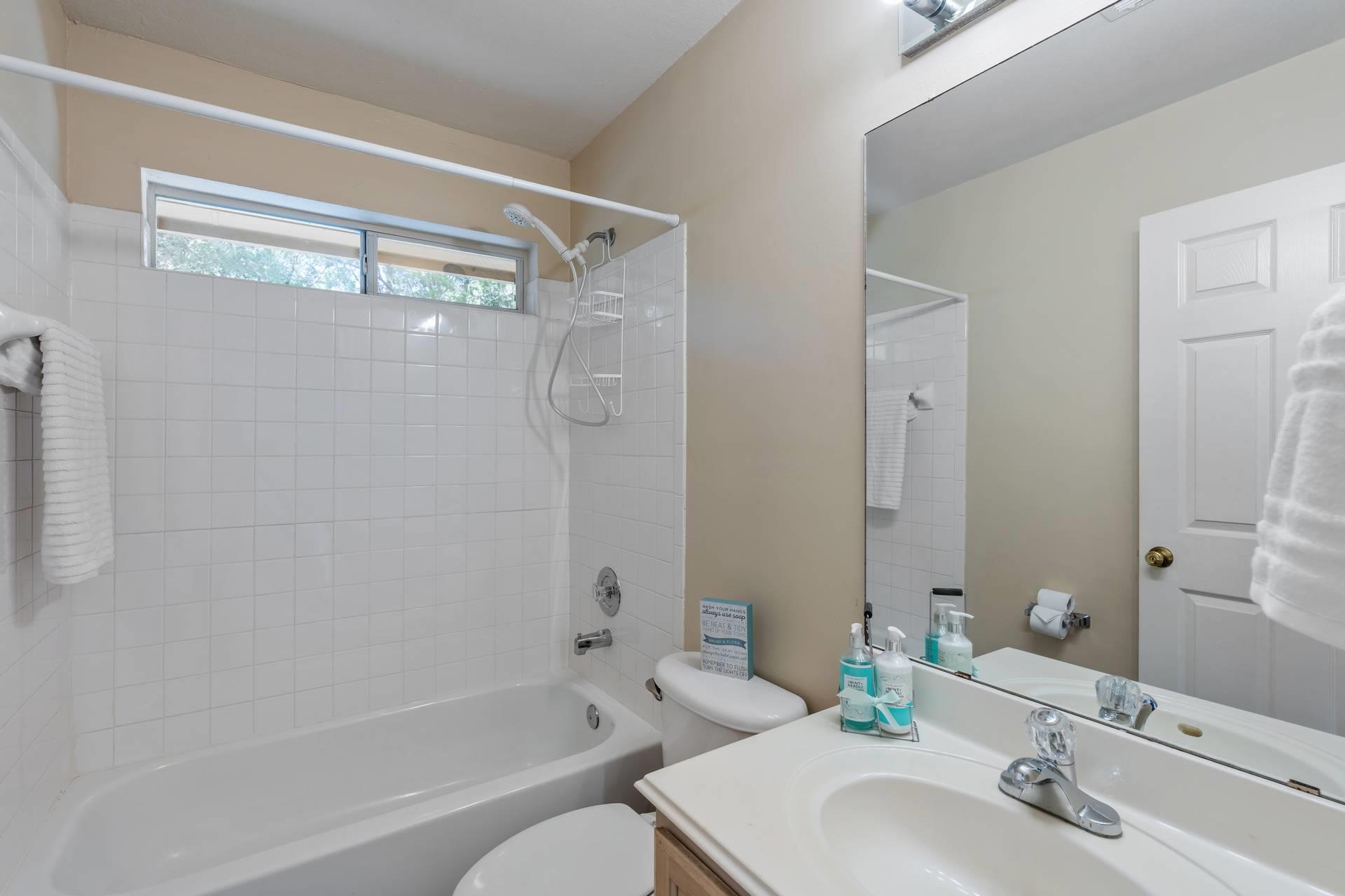 7704 Plateau Cove Lago Vista TX 78645