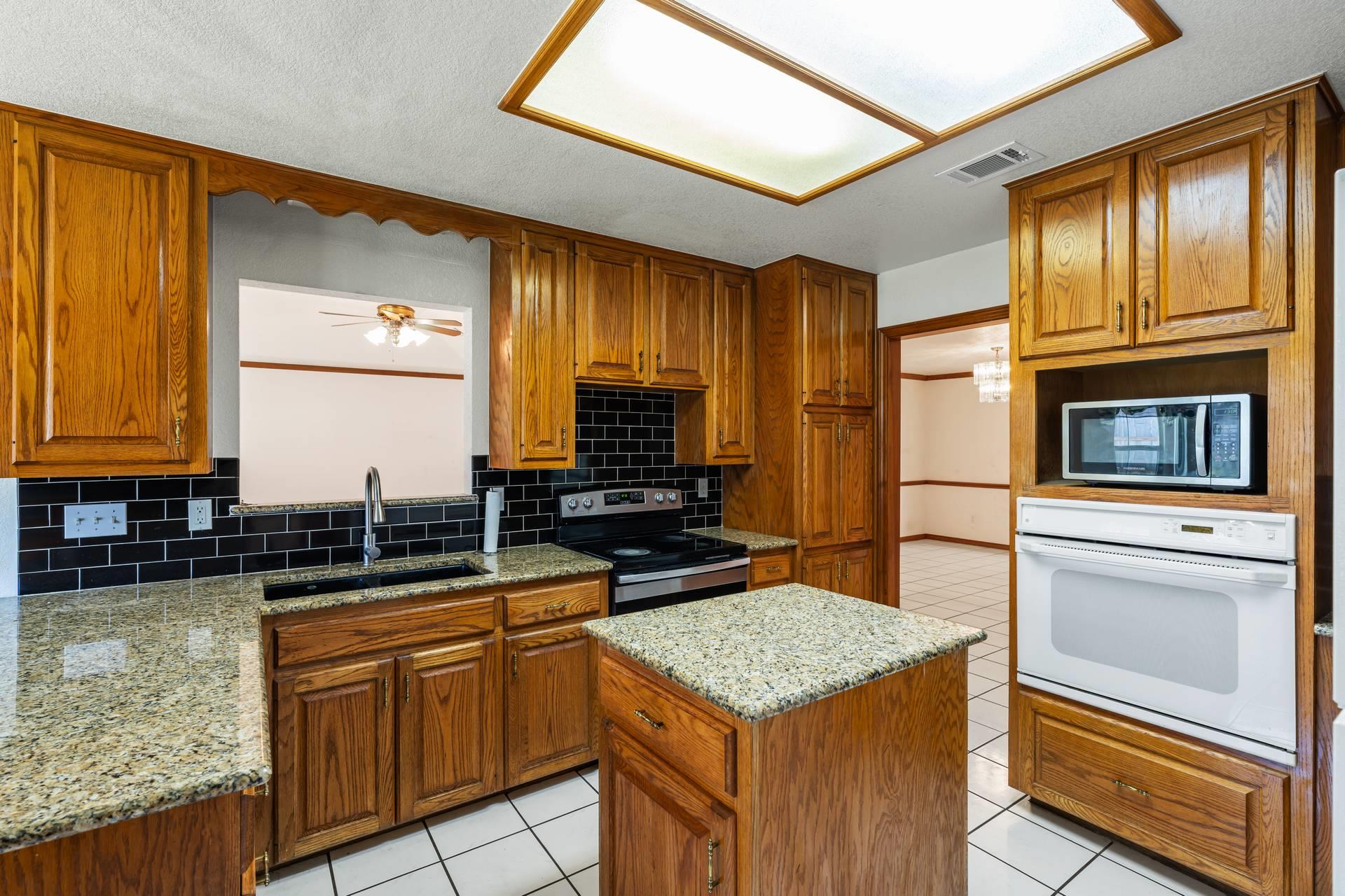101 Oak Ridge Circle Georgetown TX 78628