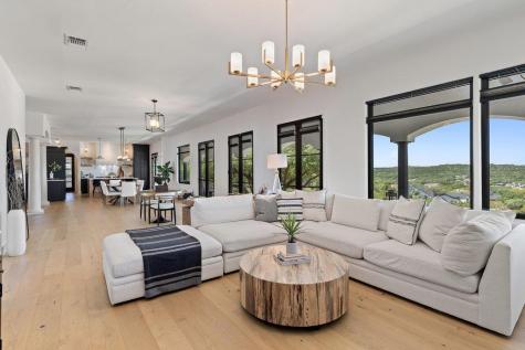 401 Rogart Drive Spicewood TX 78669