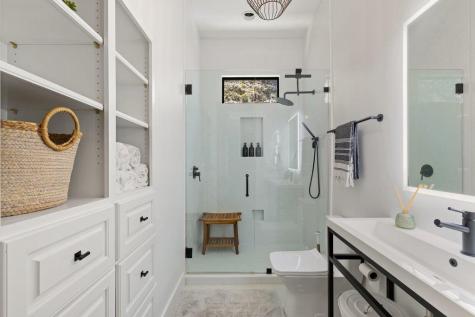 401 Rogart Drive Spicewood TX 78669
