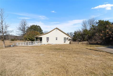 351 County Road 326 Bertram TX 78605