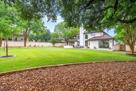 28 Lost Meadow Trail The Hills TX 78738