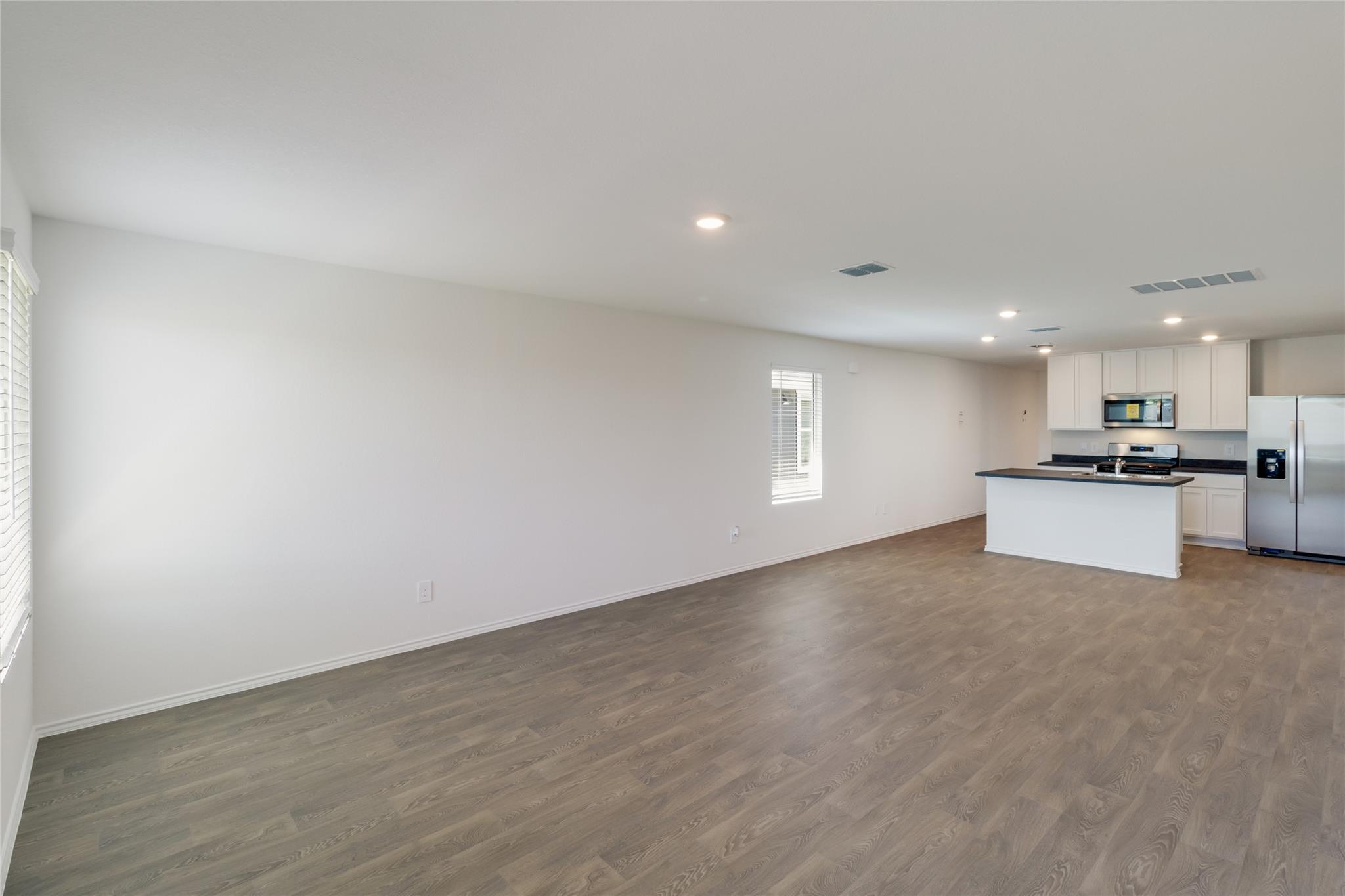 433 Sandringham Loop Uhland TX 78640