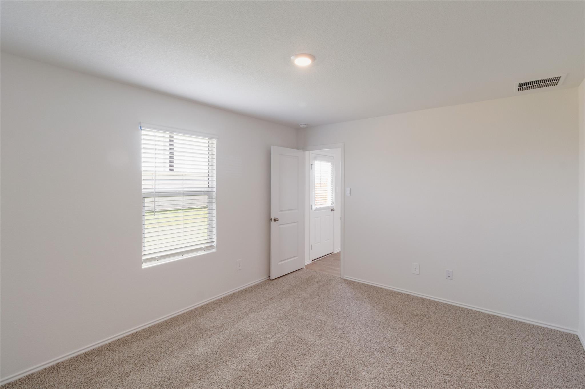 433 Sandringham Loop Uhland TX 78640