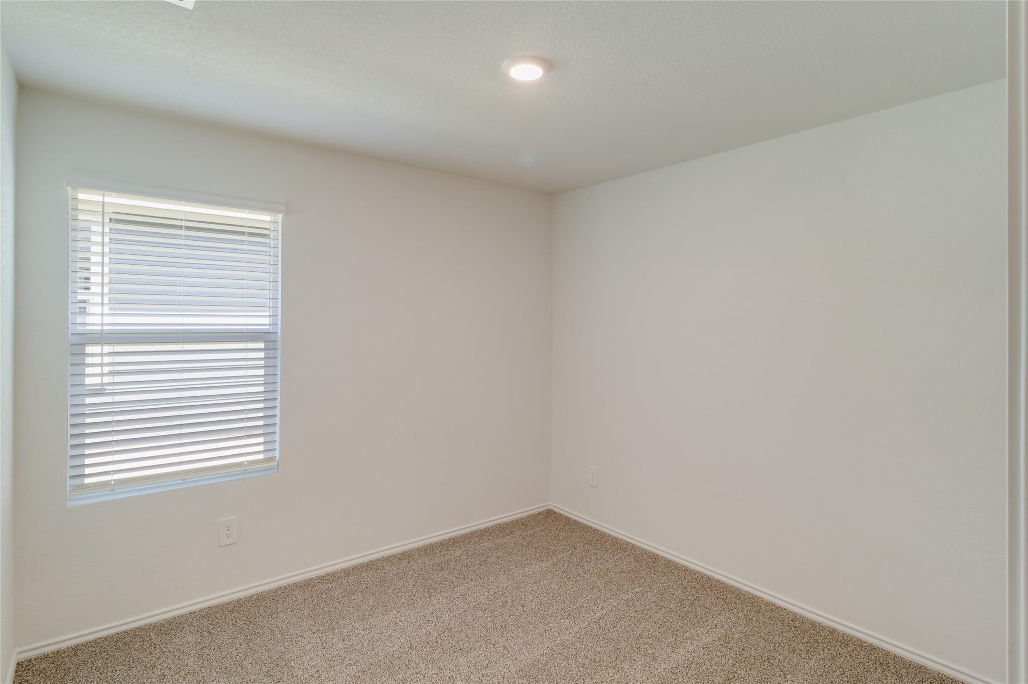 433 Sandringham Loop Uhland TX 78640
