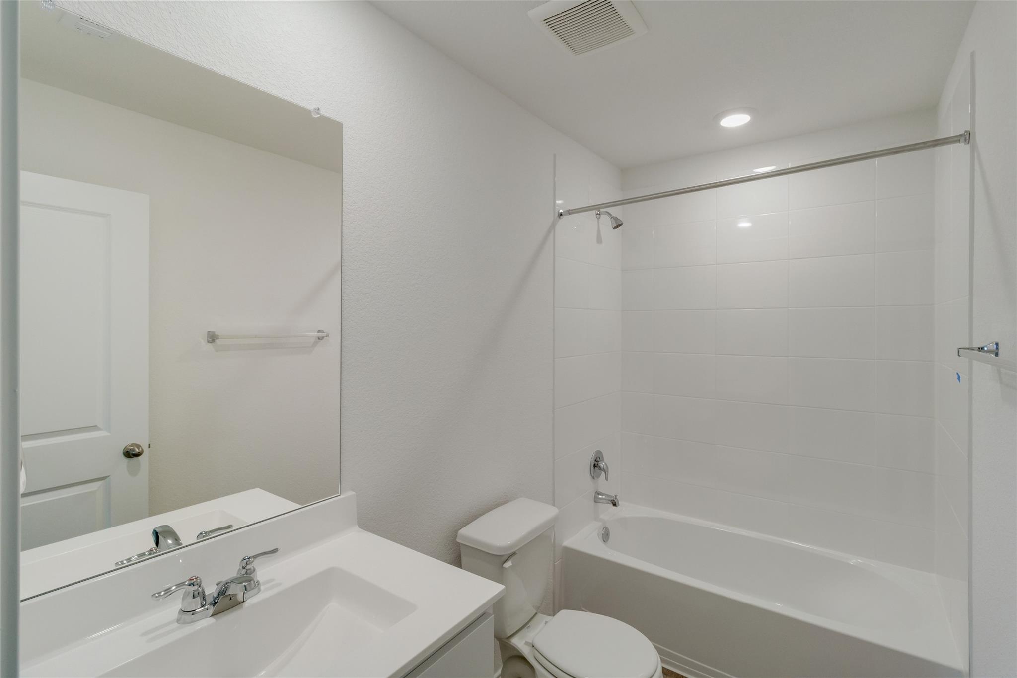 433 Sandringham Loop Uhland TX 78640