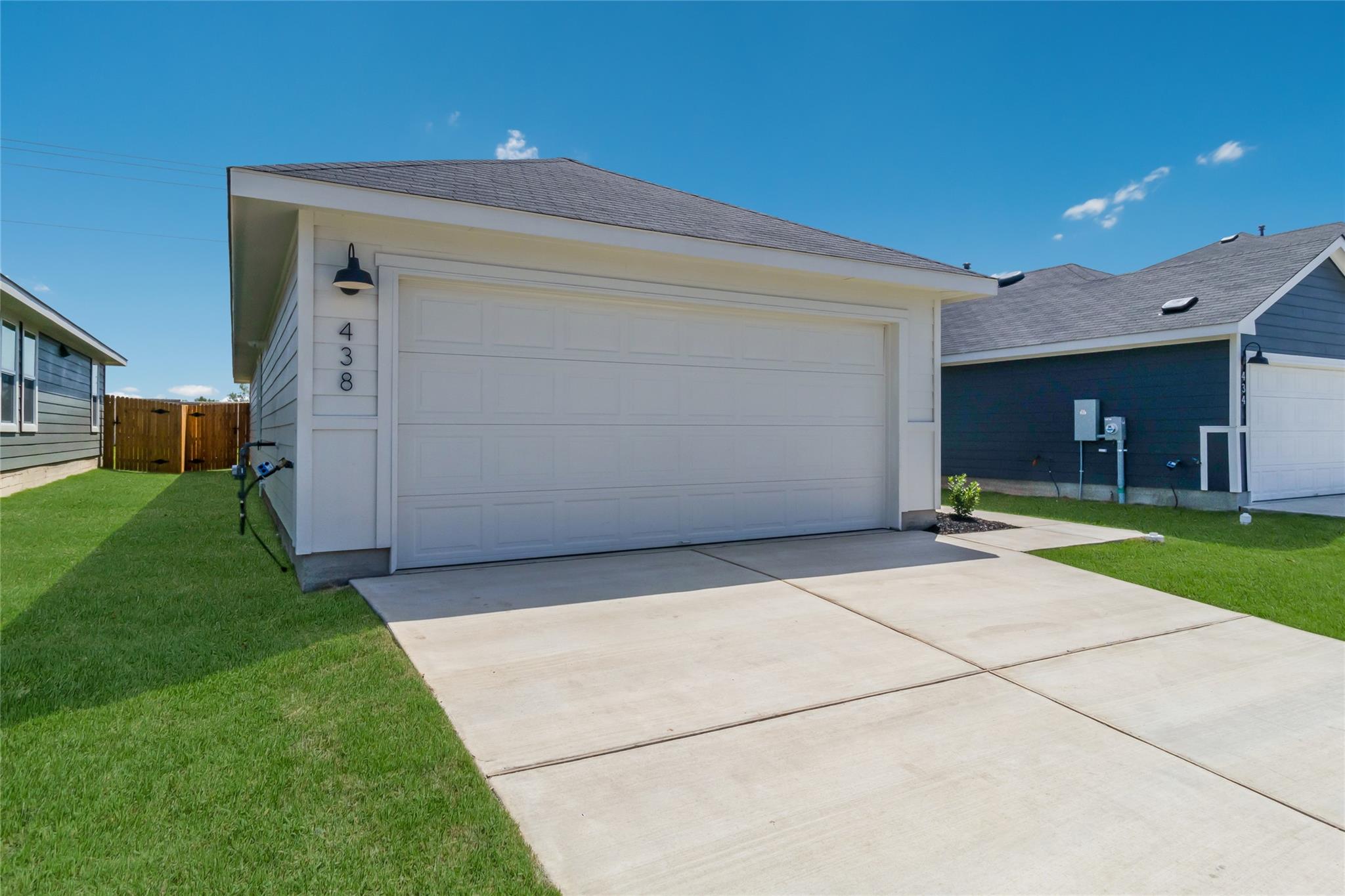 433 Sandringham Loop Uhland TX 78640