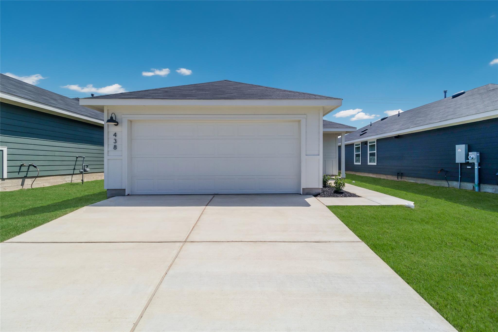 433 Sandringham Loop Uhland TX 78640