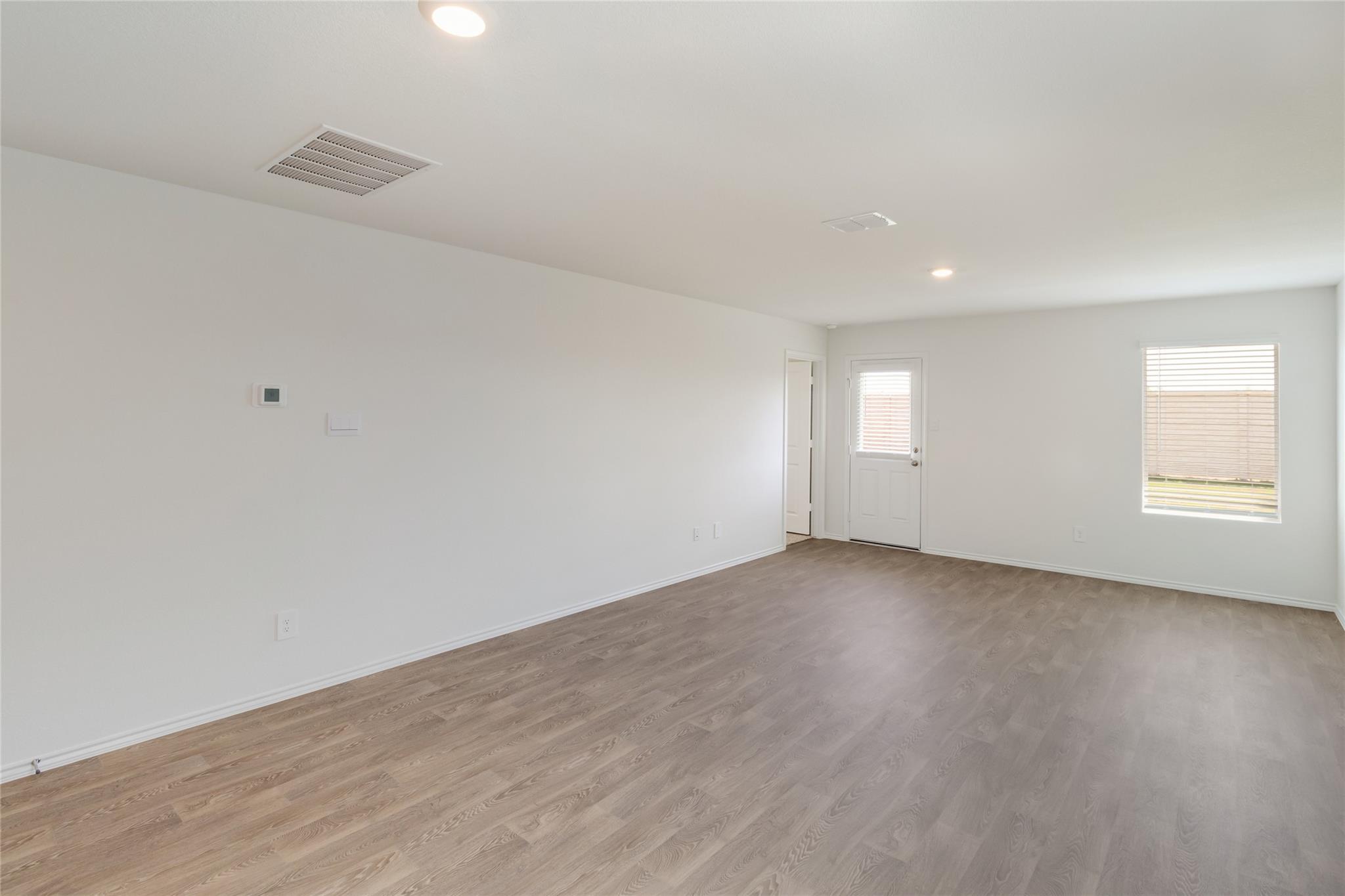 433 Sandringham Loop Uhland TX 78640