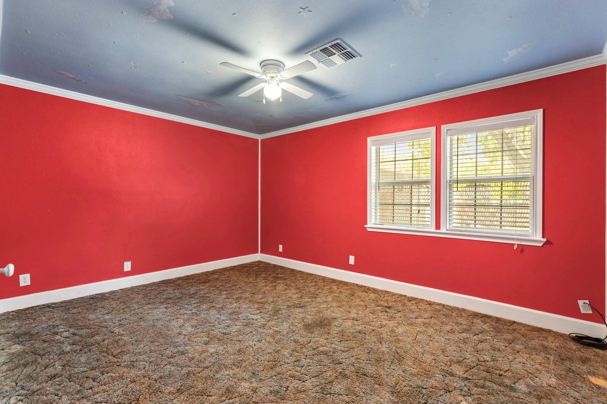 924 W Live Oak Street Lockhart TX 78644