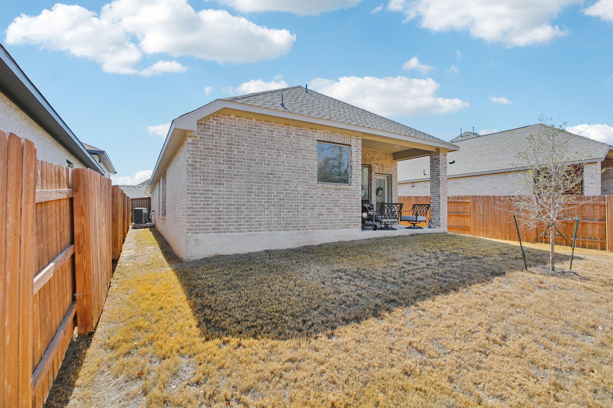 149 Plumbago Loop Bastrop TX 78602