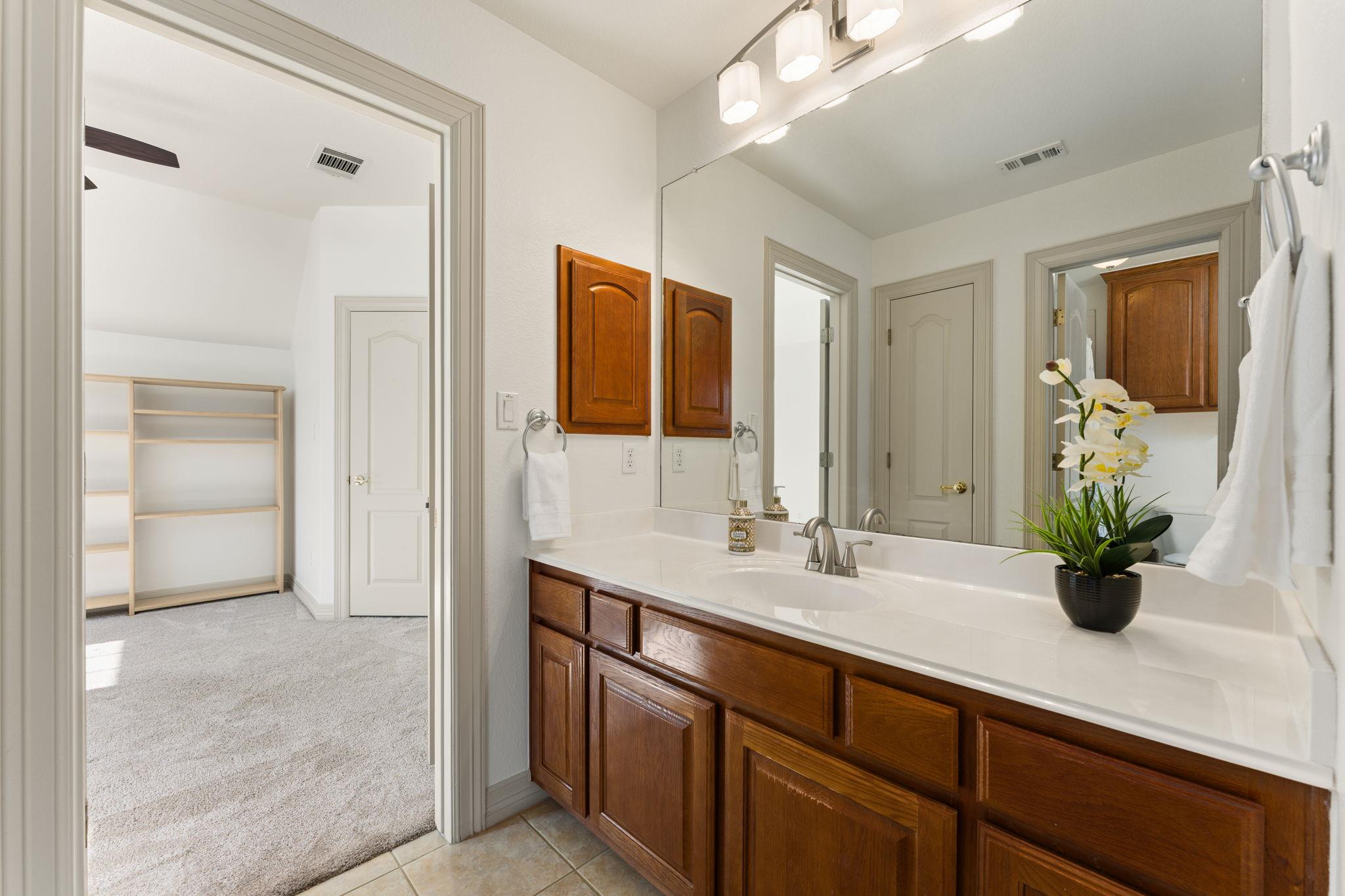 583 W Overlook Mountain Road Buda TX 78610