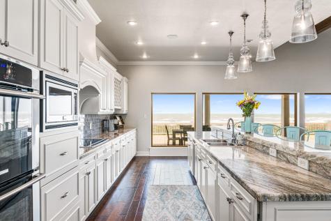 672 Villa Drive Crystal Beach TX 77650