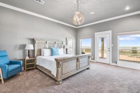 672 Villa Drive Crystal Beach TX 77650