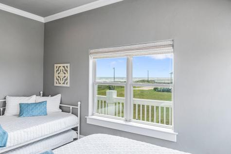672 Villa Drive Crystal Beach TX 77650