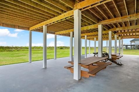 672 Villa Drive Crystal Beach TX 77650