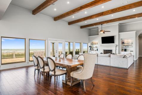 672 Villa Drive Crystal Beach TX 77650