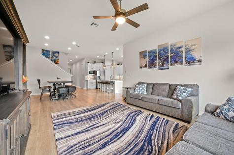 698 Coyote Creek Way Kyle TX 78640