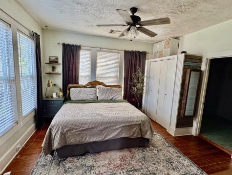 802 Hudgins Street Smithville TX 78957