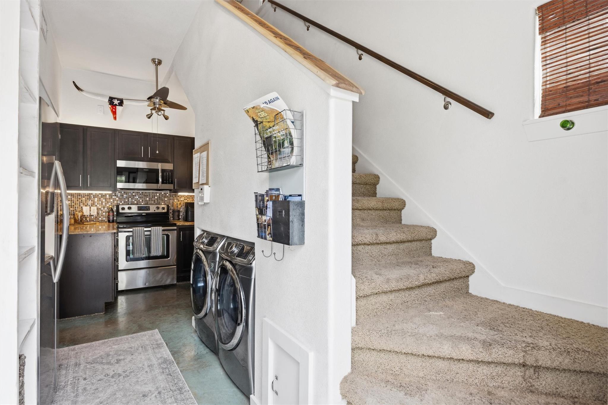 364 Old 71 Cedar Creek TX 78612